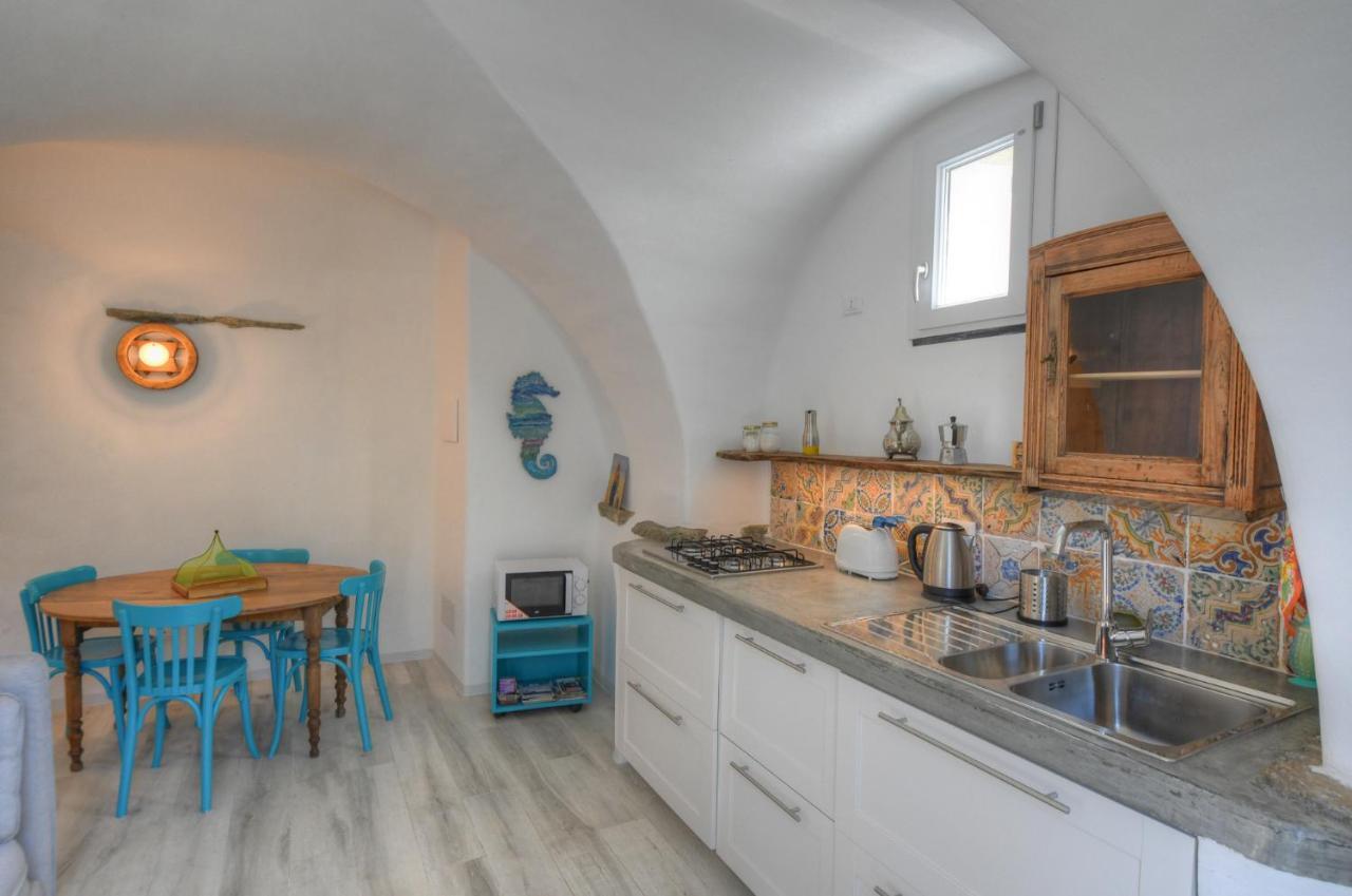 Antica Casa Del Canto Iara - Private Parking Calice Ligure Dış mekan fotoğraf