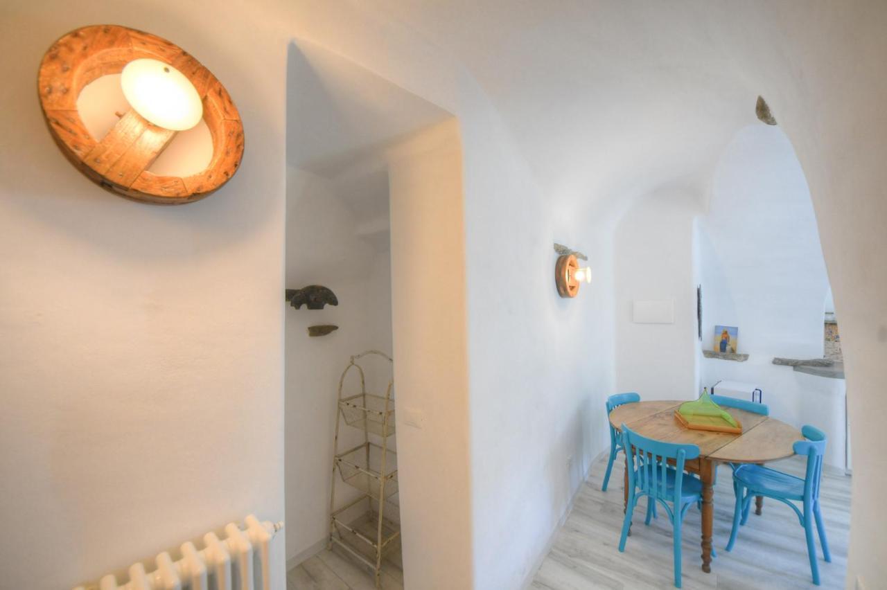 Antica Casa Del Canto Iara - Private Parking Calice Ligure Dış mekan fotoğraf