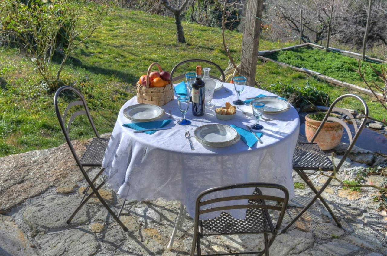 Antica Casa Del Canto Iara - Private Parking Calice Ligure Dış mekan fotoğraf