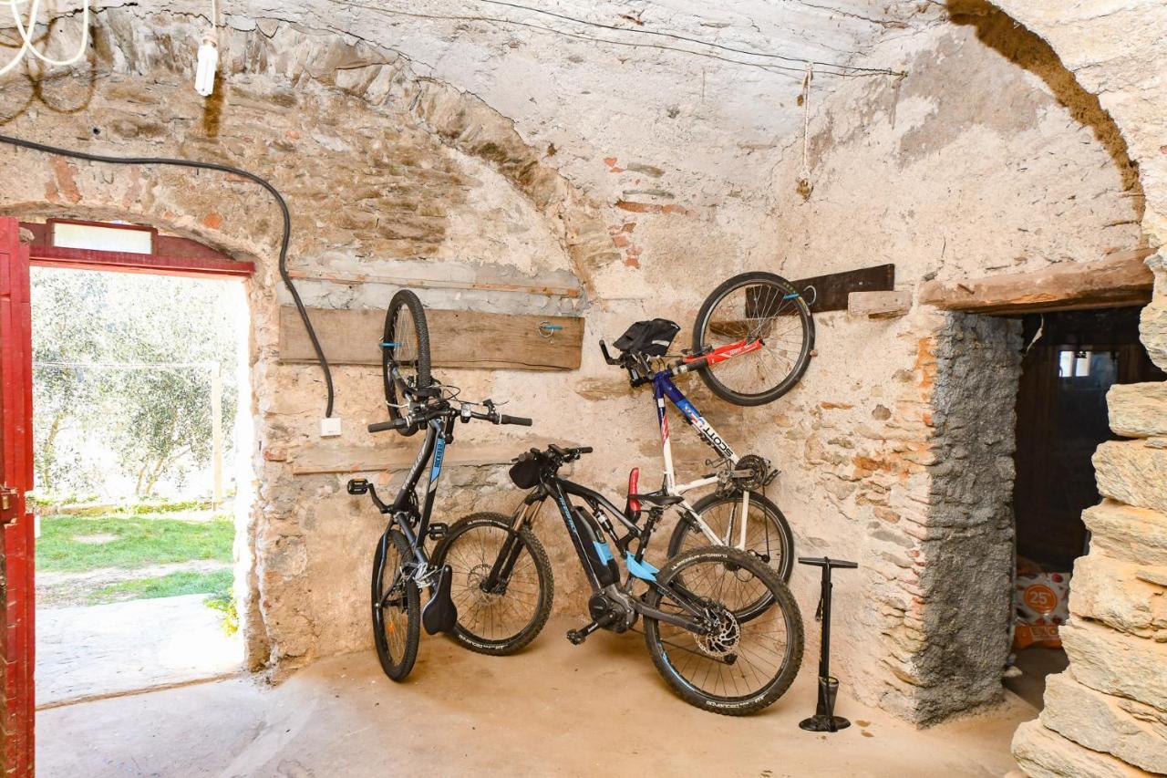 Antica Casa Del Canto Iara - Private Parking Calice Ligure Dış mekan fotoğraf